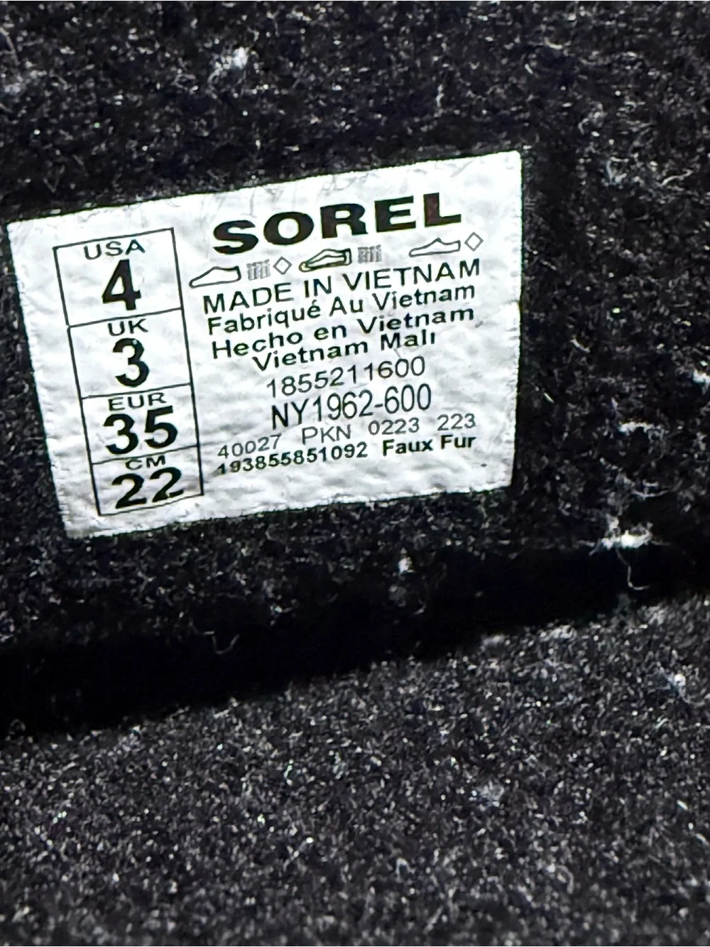 Sorel plush black